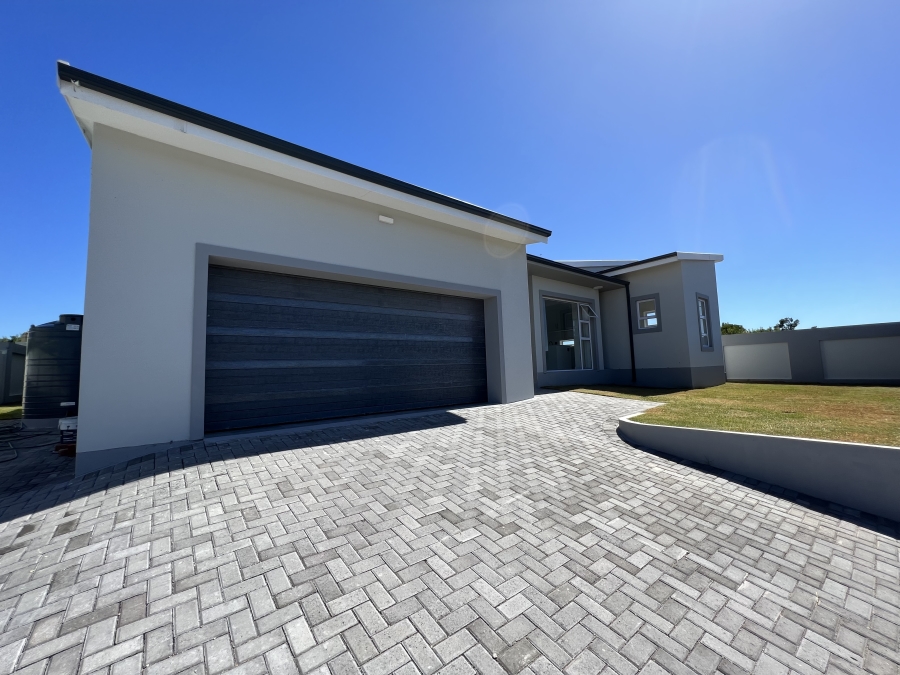 3 Bedroom Property for Sale in Aston Bay Eastern Cape